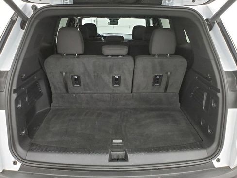 Used 2025 GMC Acadia Elevation FWD image 24