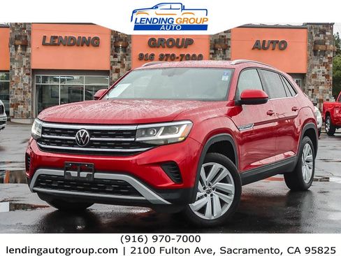 Used 2022 Volkswagen Atlas Cross Sport SE image 1