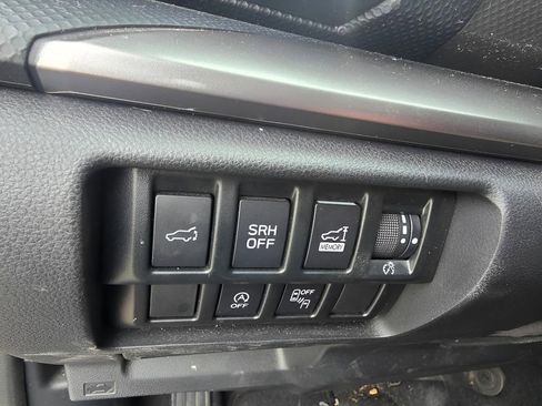 Used 2024 Subaru Forester Premium AWD/4WD image 19