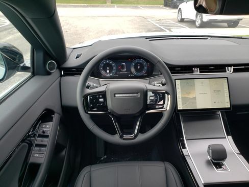 New 2026 Land Rover Range Rover Evoque S AWD/4WD image 14
