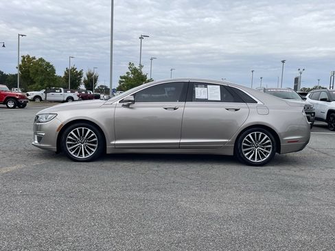 Used 2019 Lincoln MKZ Reserve image 4
