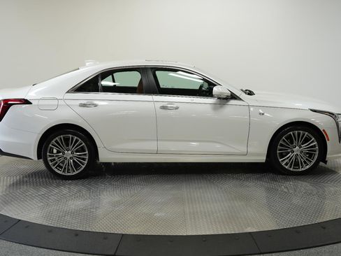 Used 2023 Cadillac CT4 Premium Luxury image 9