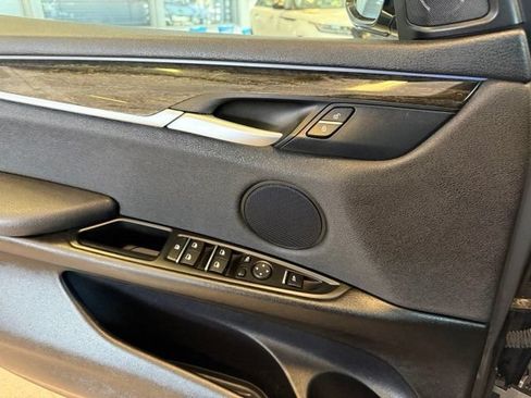 Used 2018 BMW X5 xDrive40e AWD/4WD image 24