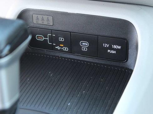 Used 2024 Hyundai Kona SEL FWD image 21