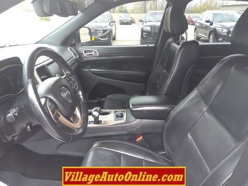 Used 2015 Jeep Grand Cherokee Limited w/ Luxury Group II AWD/4WD image 14
