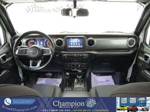 Used 2021 Jeep Wrangler Unlimited Sahara AWD/4WD image 16