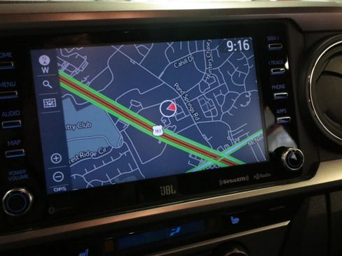 Used 2021 Toyota Tacoma Limited image 16