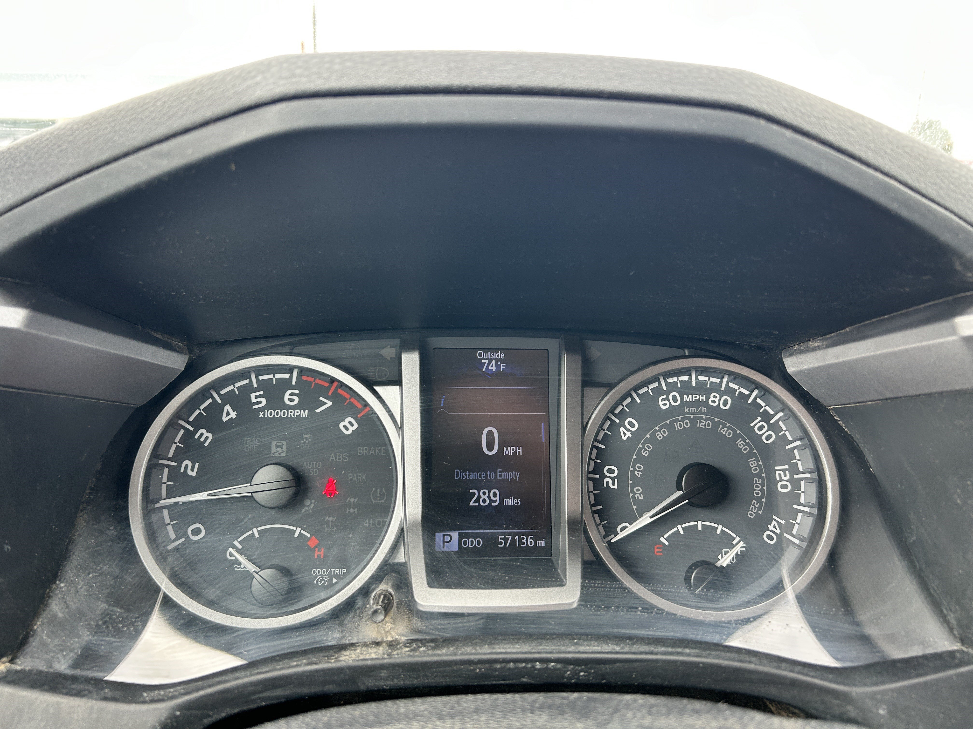 Used 2021 Toyota Tacoma SR5 AWD/4WD image 16