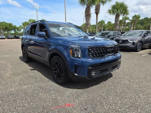 Used 2025 Kia Telluride SX X-Line AWD/4WD image 2