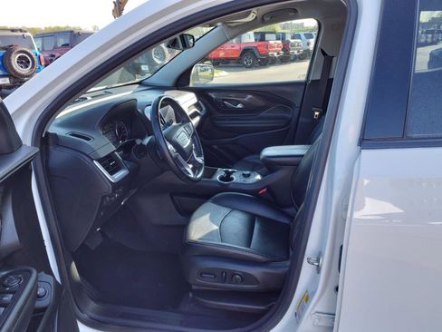 Used 2023 GMC Terrain SLT image 11
