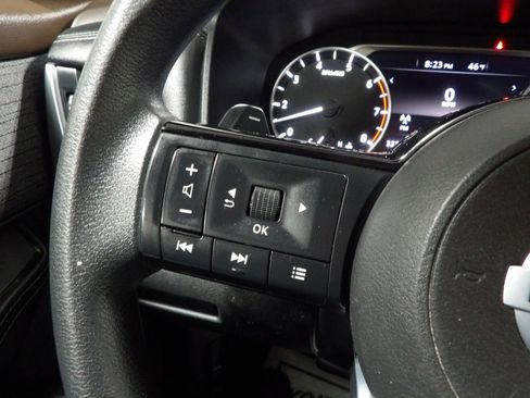 Used 2021 Nissan Rogue S image 22