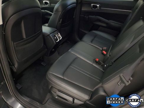 Used 2024 Kia Sorento S w/ Panoramic Sunroof Package FWD image 24