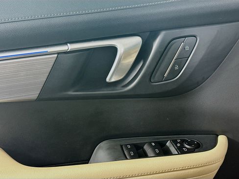 Used 2025 Buick Enclave Preferred image 15