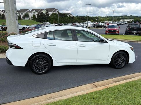 New 2026 Nissan Sentra SV w/ SV Convenience Package FWD image 7