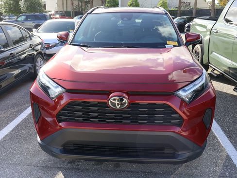 Certified 2023 Toyota RAV4 XLE w/ Convenience Package image 5