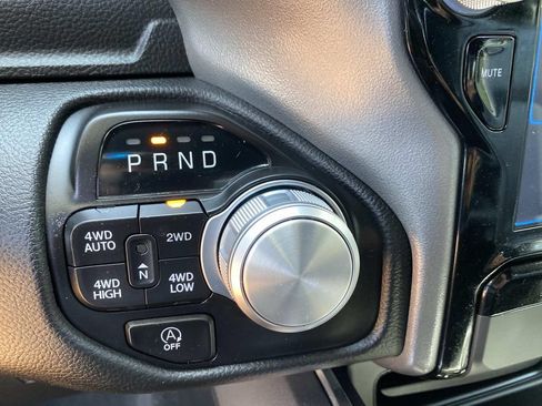 Used 2024 RAM 1500 Laramie AWD/4WD image 17