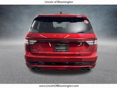 New 2026 Lincoln Aviator AWD w/ Jet Appearance Package image 6