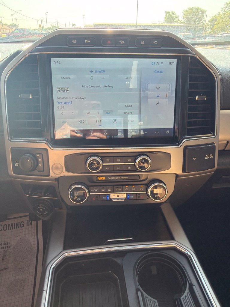 Used 2022 Ford F350 Lariat w/ Lariat Value Package AWD/4WD image 22