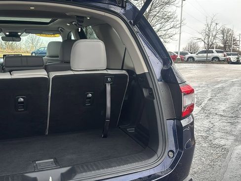 Used 2023 Honda Pilot Elite image 36