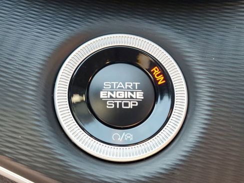 New 2025 Jeep Grand Cherokee L Altitude image 29