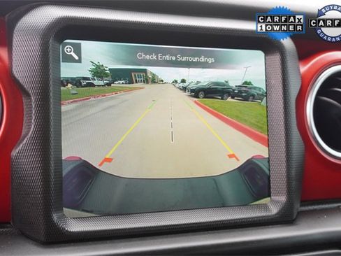 Certified 2022 Jeep Gladiator Rubicon w/ Cold Weather Group image 21