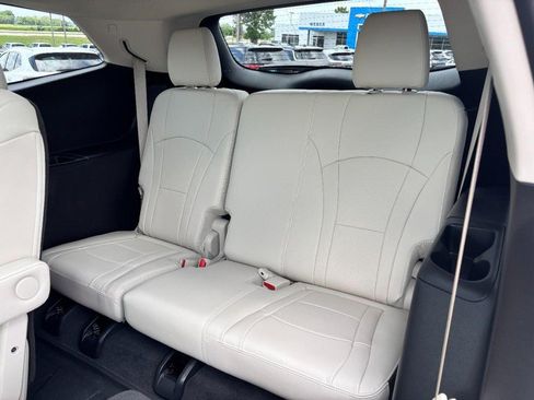 Certified 2023 Buick Enclave Essence w/ Experience Buick Package FWD image 10