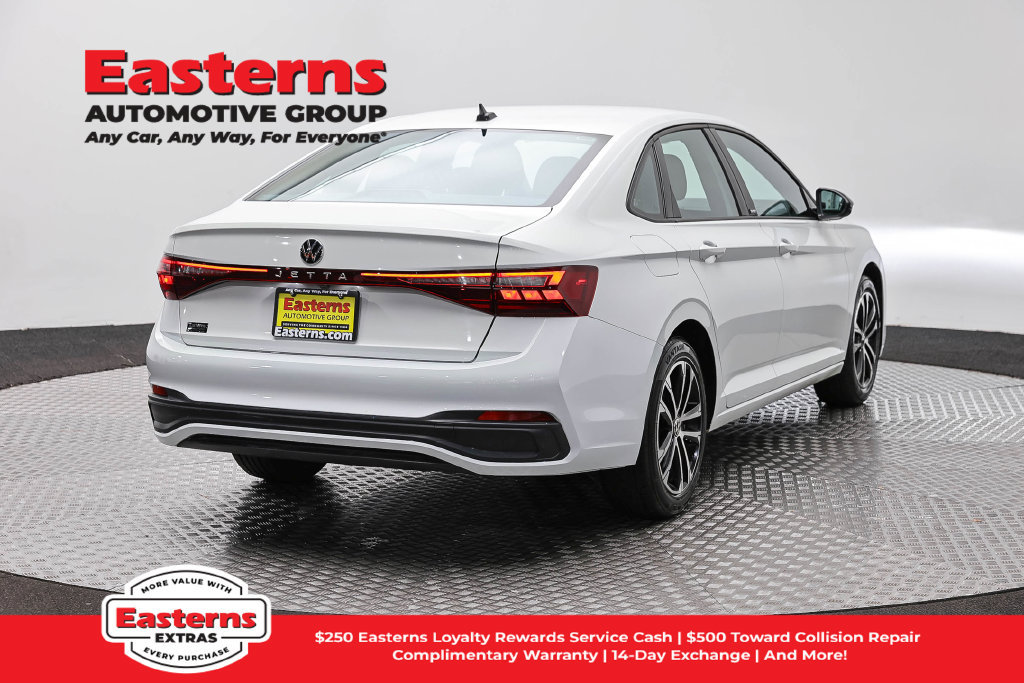 Used 2025 Volkswagen Jetta Sport FWD image 6