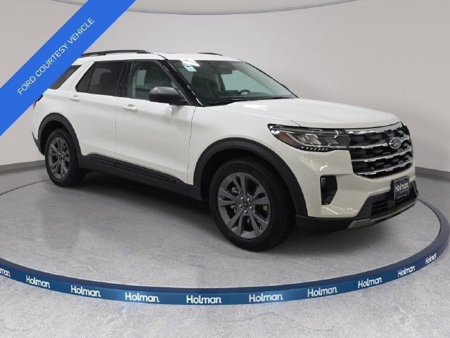 Used 2026 Ford Explorer Active w/ Active Comfort Package AWD/4WD image 4