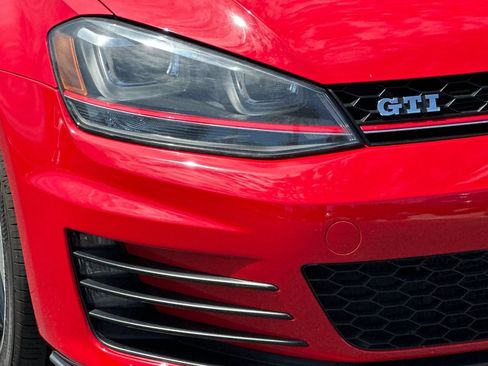 Used 2015 Volkswagen GTI S FWD image 41