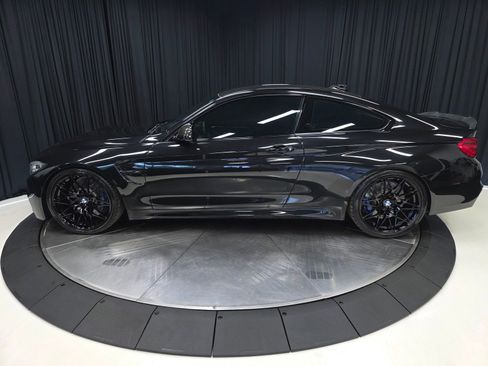 Used 2018 BMW M4 Coupe RWD image 10