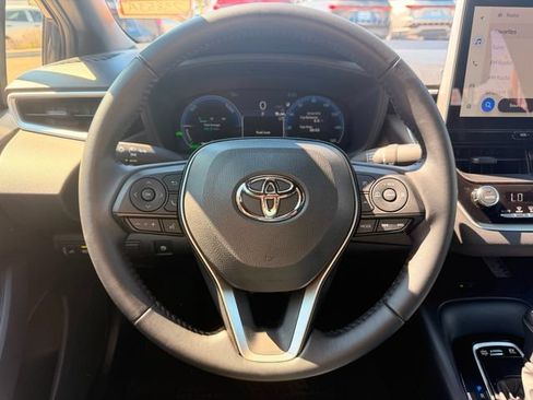 Used 2026 Toyota Corolla SE w/ SE Premium Package AWD/4WD image 15