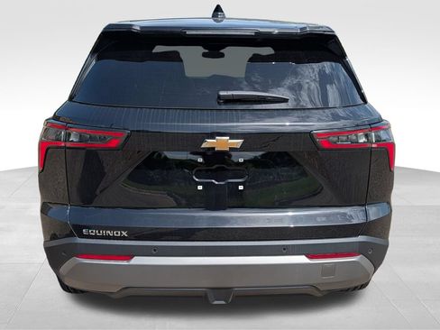 New 2027 Chevrolet Equinox LT FWD image 7