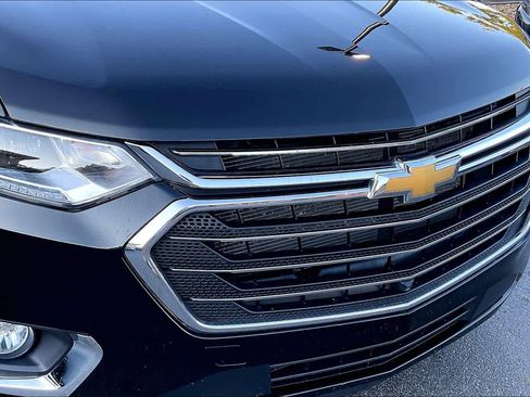 Certified 2021 Chevrolet Traverse Premier w/ LPO, Floor Liner Package image 30