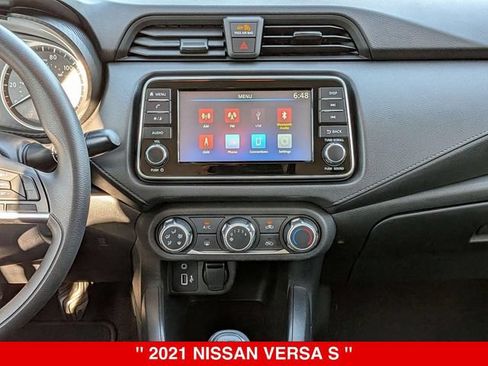 Used 2021 Nissan Versa S FWD image 27