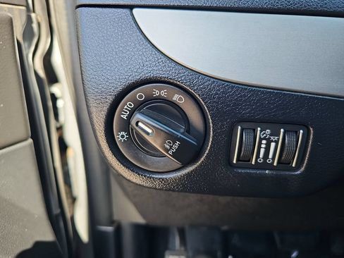 Used 2019 Dodge Grand Caravan GT FWD image 26