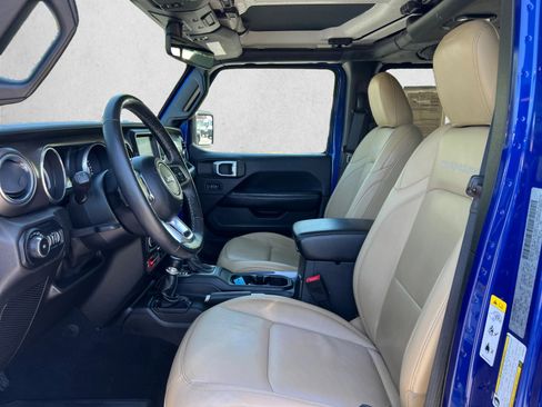 Used 2018 Jeep Wrangler Unlimited Rubicon AWD/4WD image 11