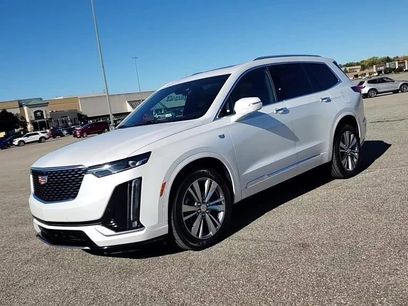 Used 2025 Cadillac XT6 Premium Luxury