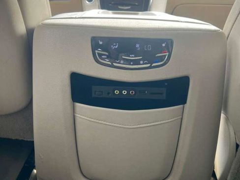 Used 2016 Cadillac Escalade ESV Luxury image 19