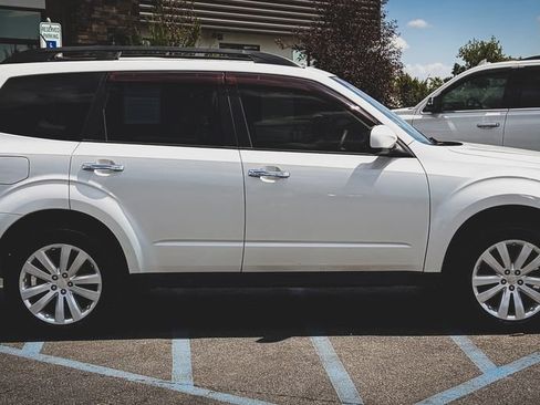 Used 2012 Subaru Forester 2.5X Limited AWD/4WD image 21