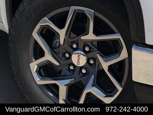 New 2026 GMC Sierra 1500 SLT AWD/4WD image 9