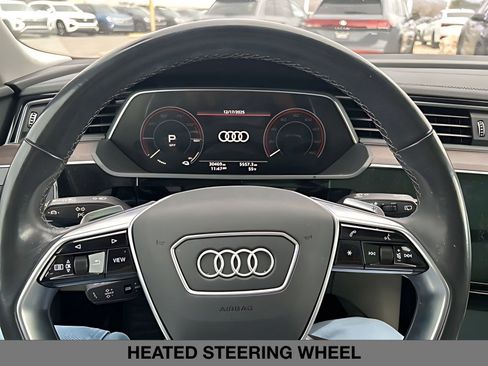 Used 2024 Audi Q8 e-tron Premium image 22