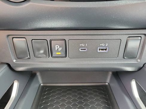 Used 2026 Nissan Frontier SV AWD/4WD image 11