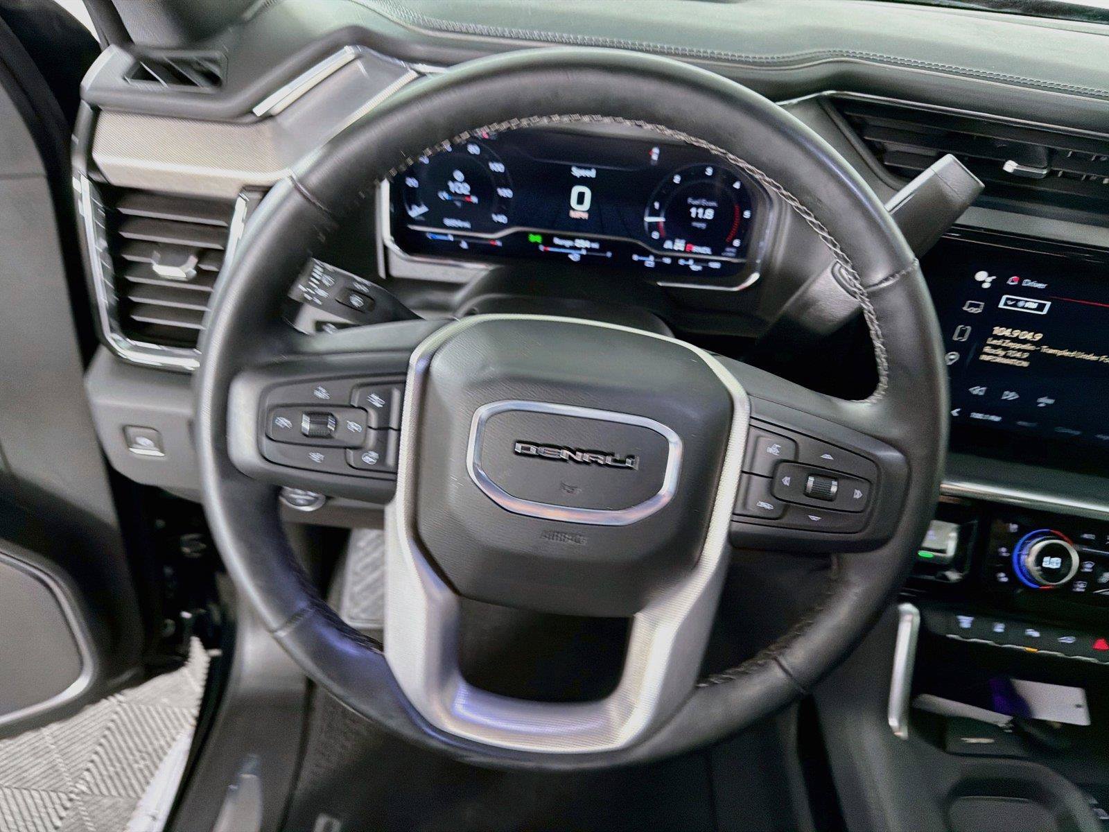 Used 2024 GMC Sierra 3500 Denali w/ Denali Reserve Package AWD/4WD image 3