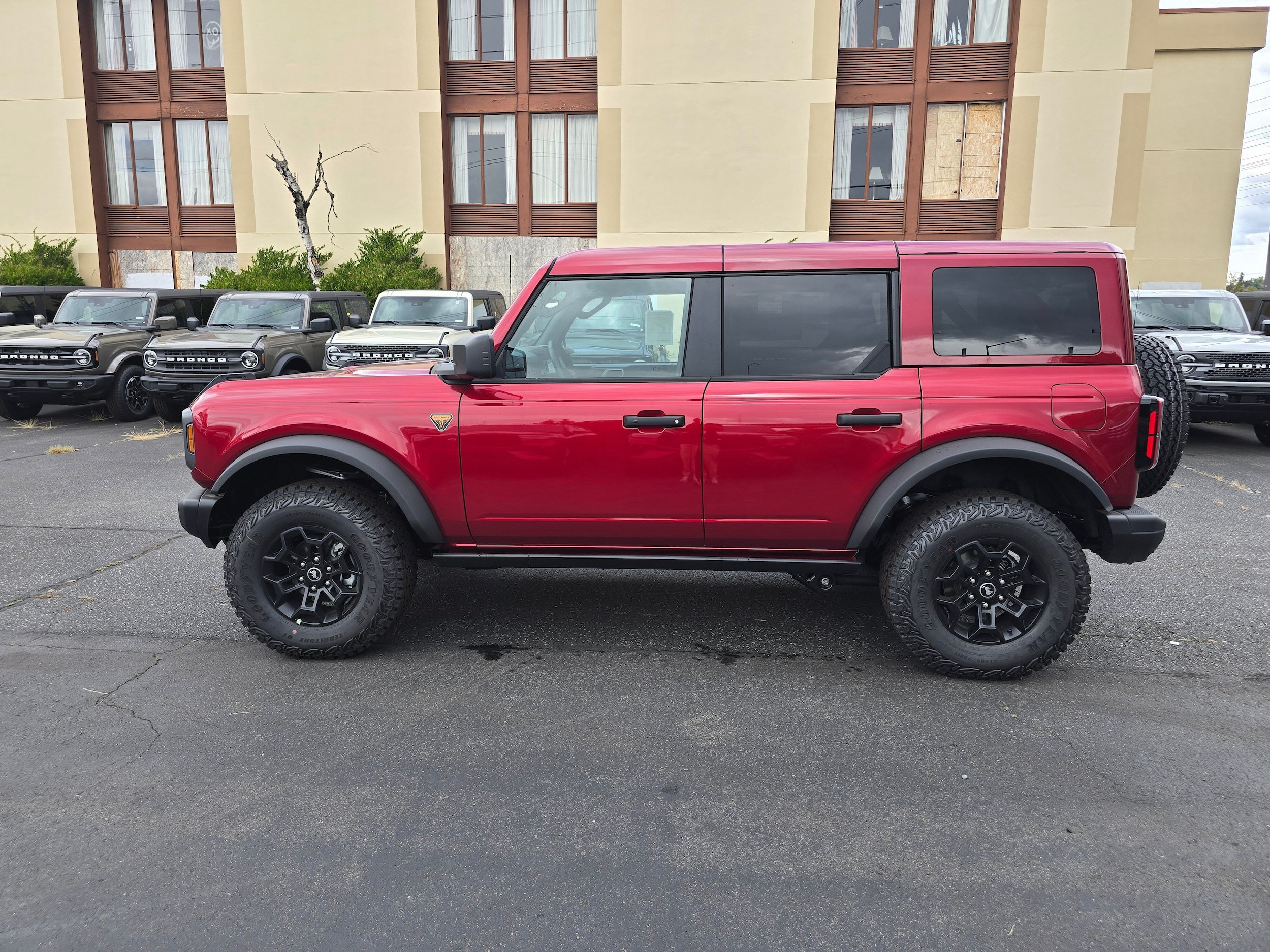 New 2026 Ford Bronco Badlands AWD/4WD image 8