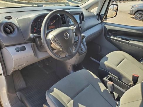 Used 2020 Nissan NV200 S image 12