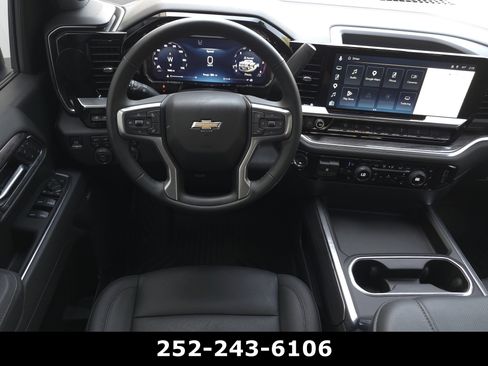 Used 2026 Chevrolet Silverado 2500 LTZ w/ LTZ Premium Package image 13