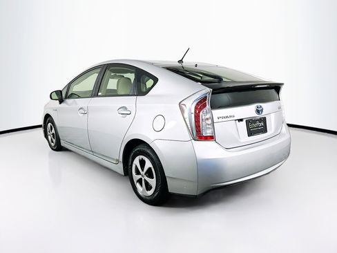 Used 2014 Toyota Prius Two FWD image 5