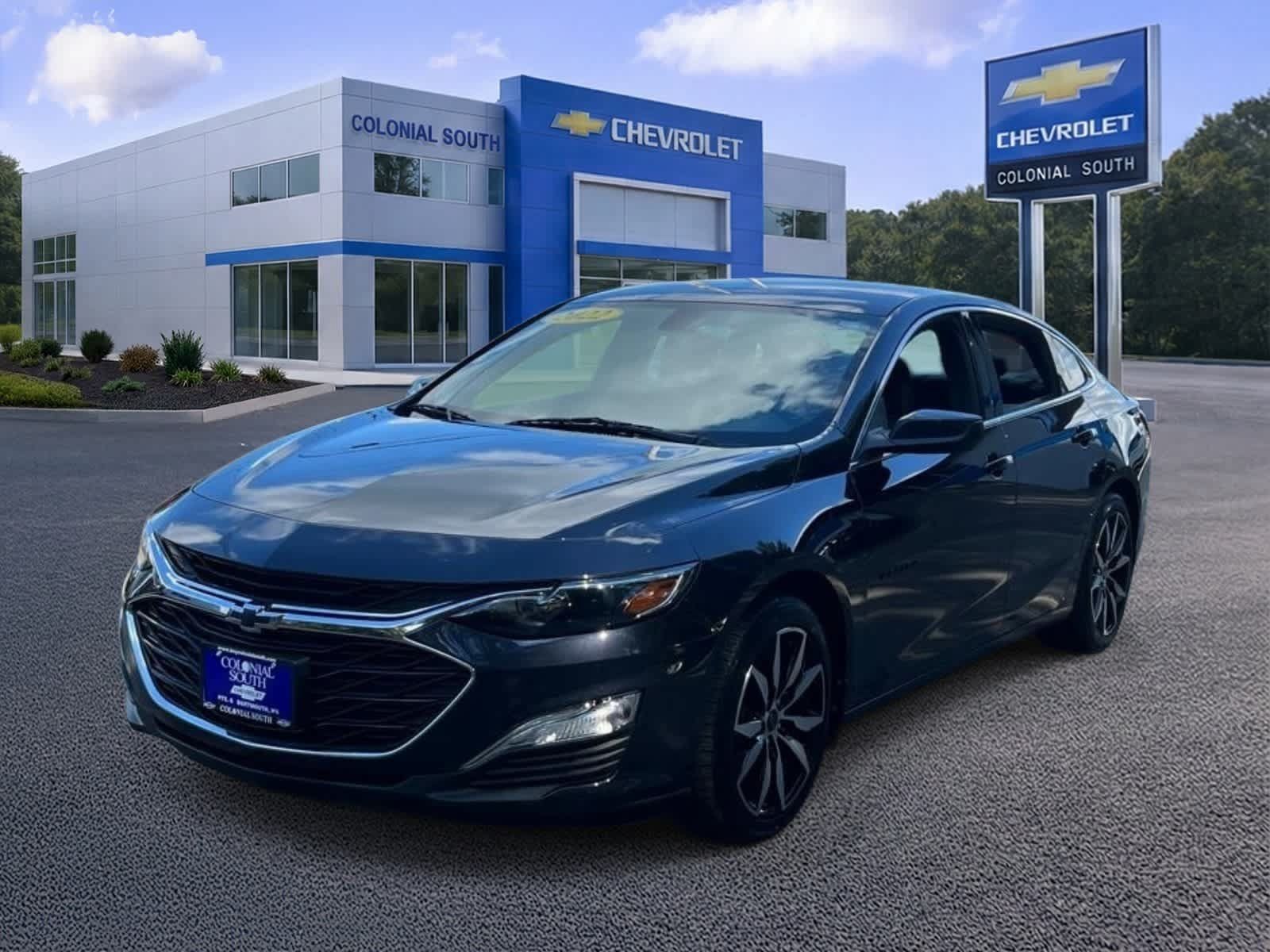 Used 2022 Chevrolet Malibu RS FWD image 1