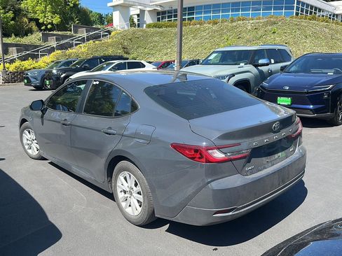 Used 2025 Toyota Camry LE FWD image 3