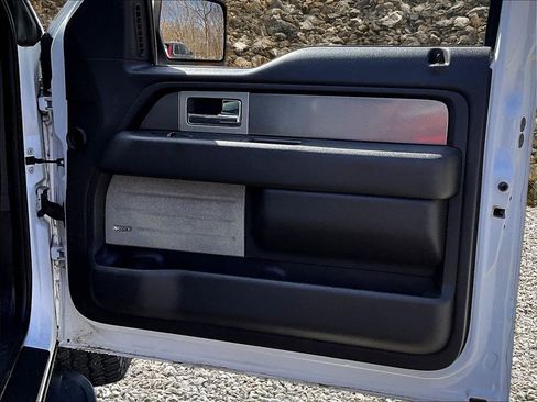 Used 2011 Ford F150 Raptor w/ Raptor Luxury Pkg image 23